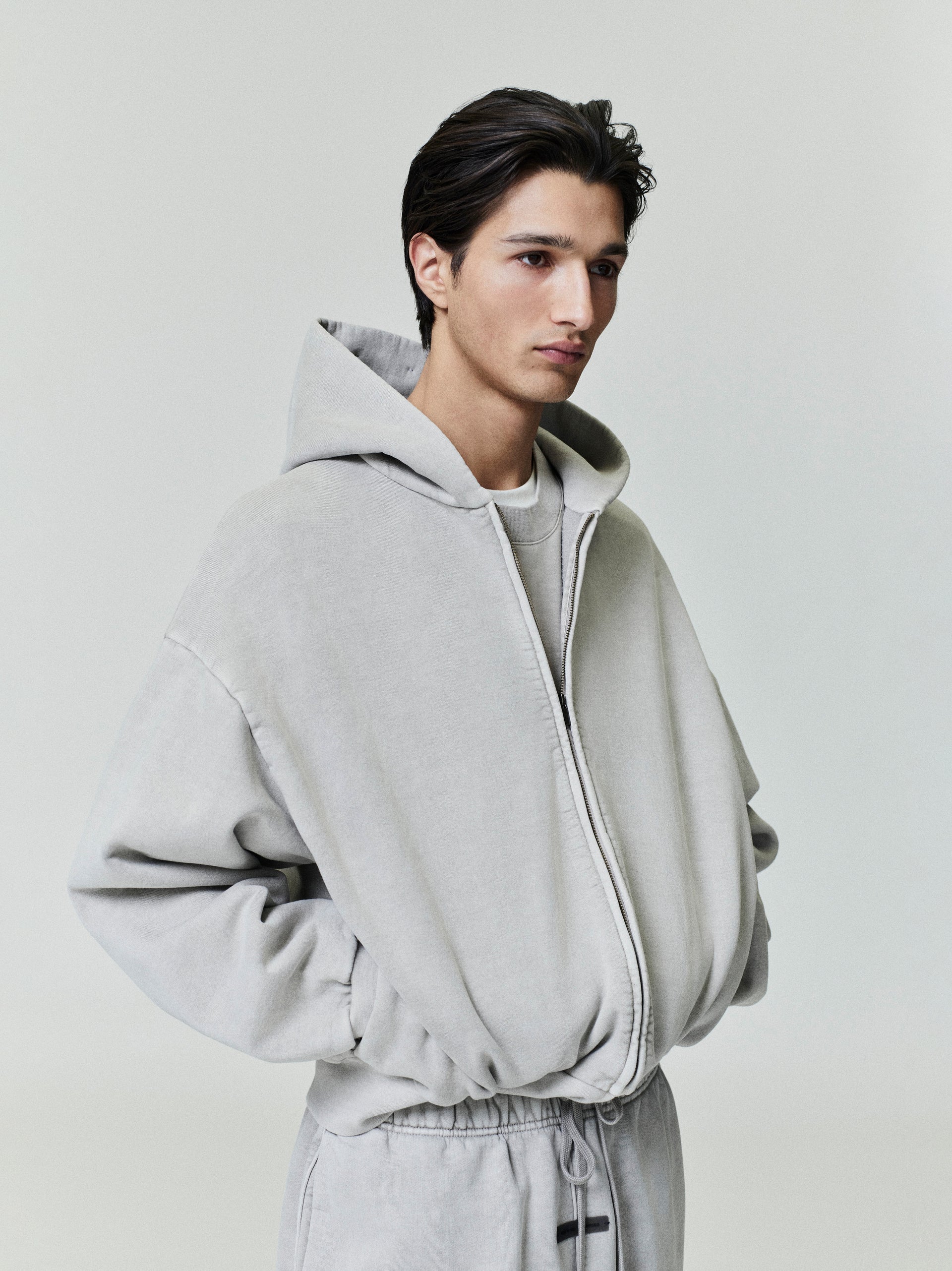 ESSENTIALS - Classic Full Zip Hoodie Smoke Grey – Anrosa Store