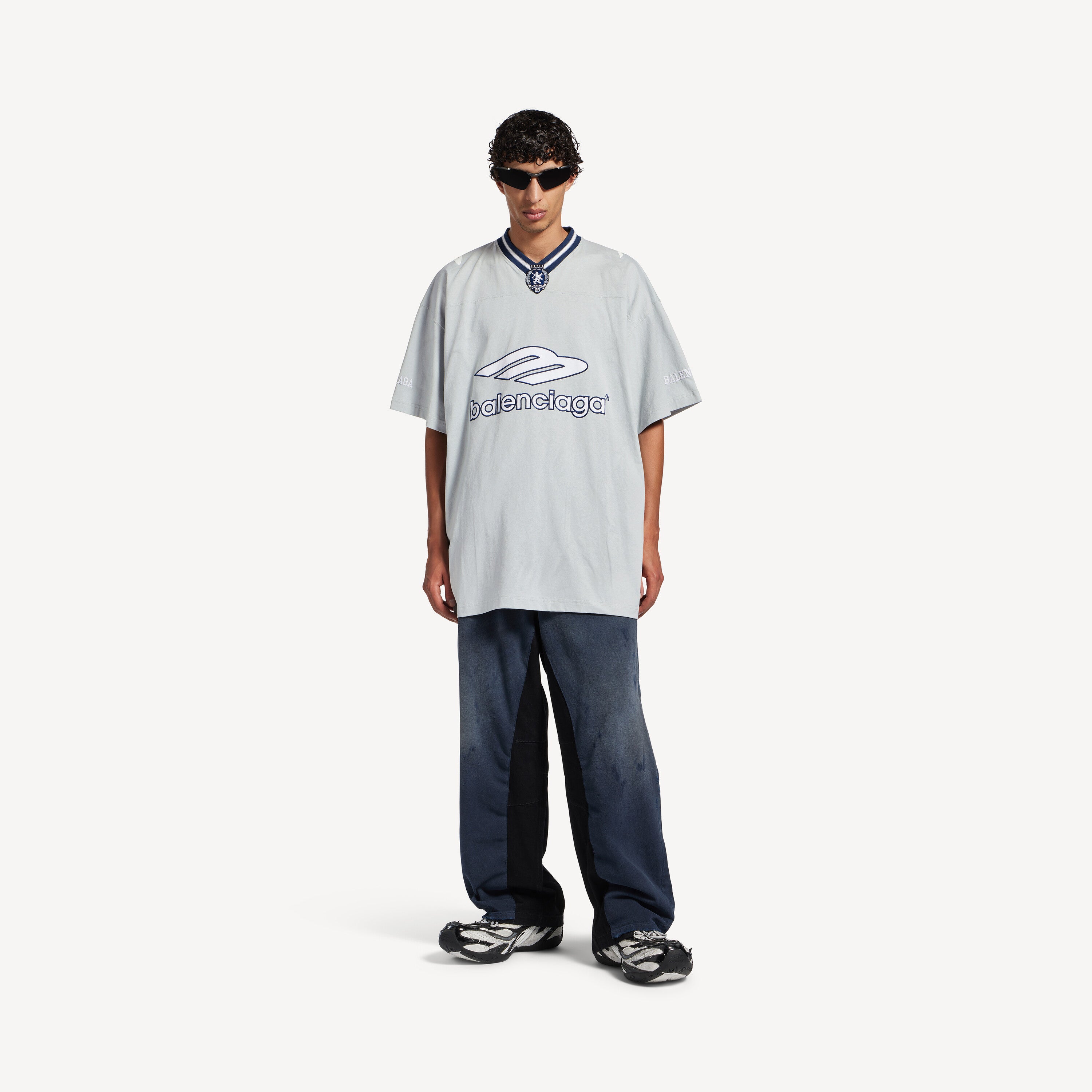 BALENCIAGA - V Neck Oversized Tshirt American Grey – Anrosa Store
